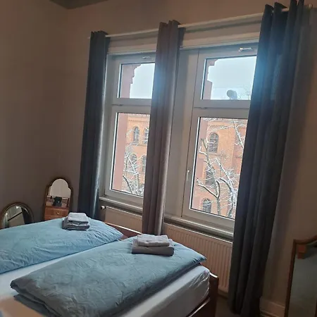 Appartement Geraeumige 2-z-whg M Wohnkueche Fuer 4 P Im 4 Og Niederdorla